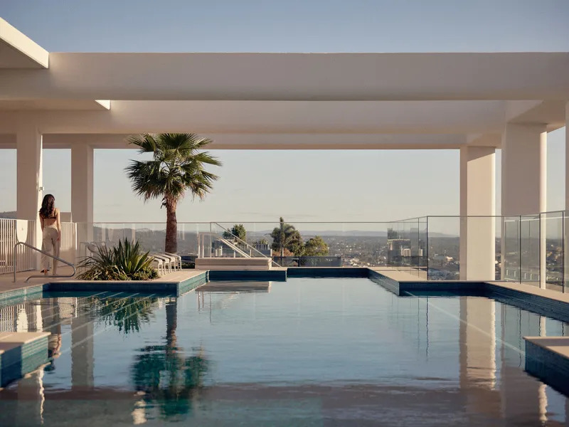 arklife-heated-pool-03